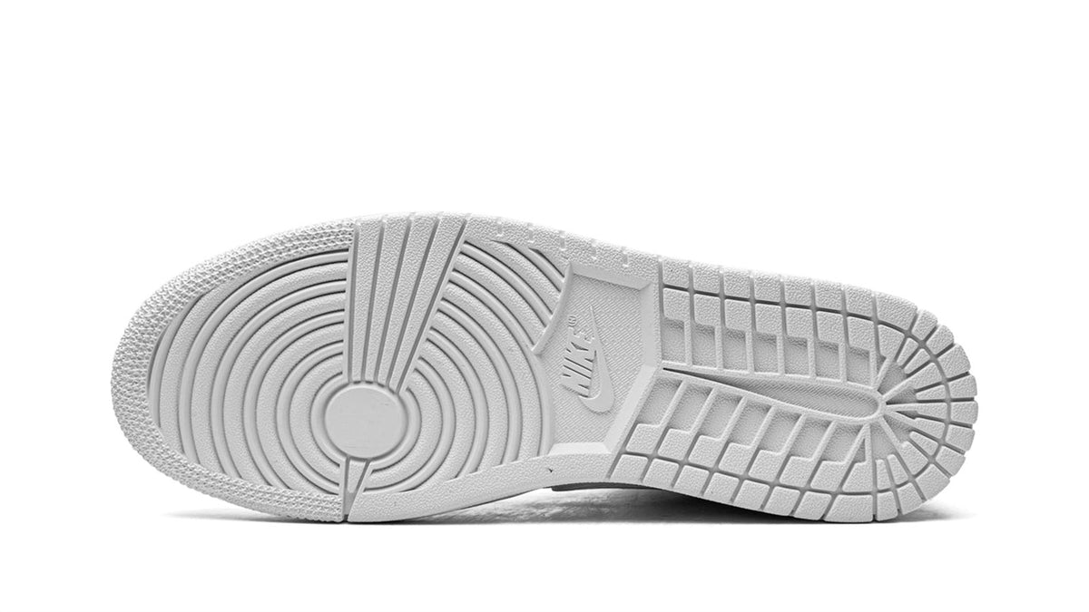 Air Jordan 1 Mid WMNS "Triple White 2022"
