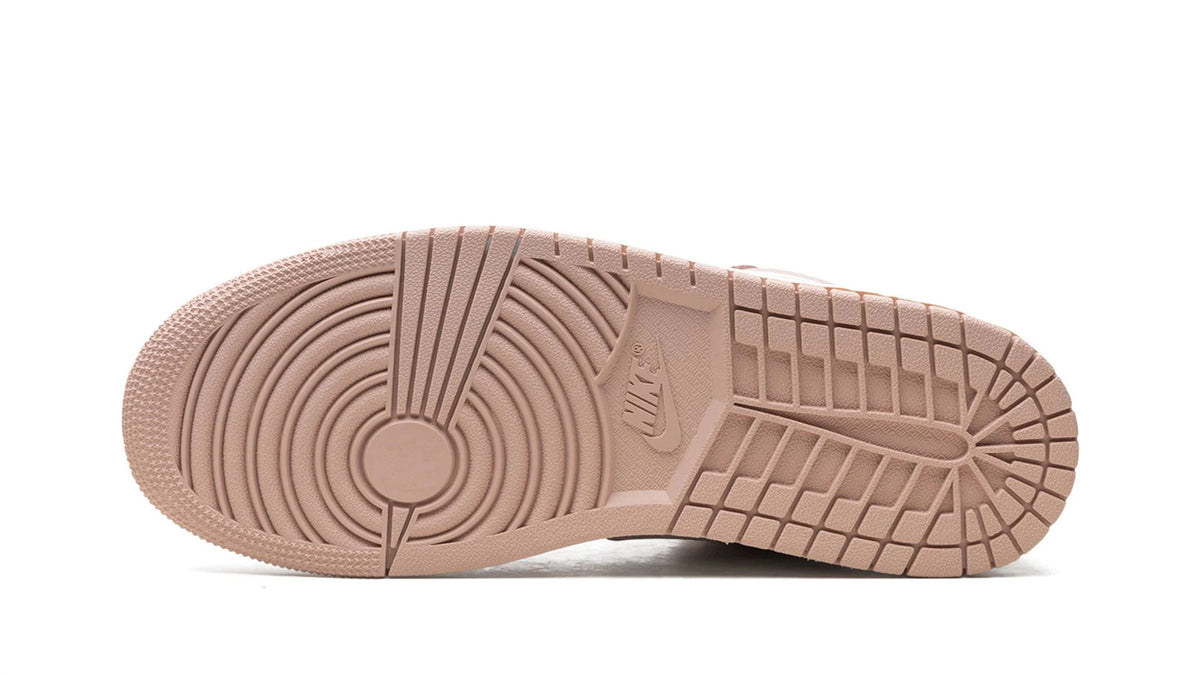 Air Jordan 1 Low WMNS "Crimson Tint"