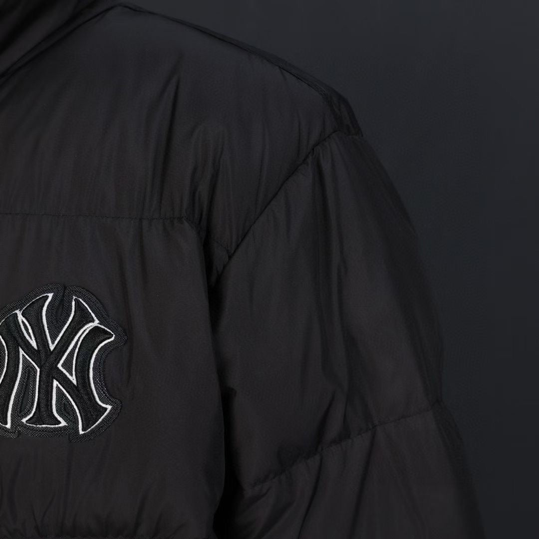 MLB New York Yankees Unisex Cropped Down Jacket with Plush Collar