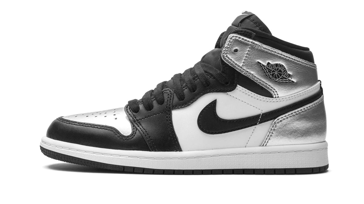 Air Jordan 1 Retro High OG WMNS "Silver Toe"