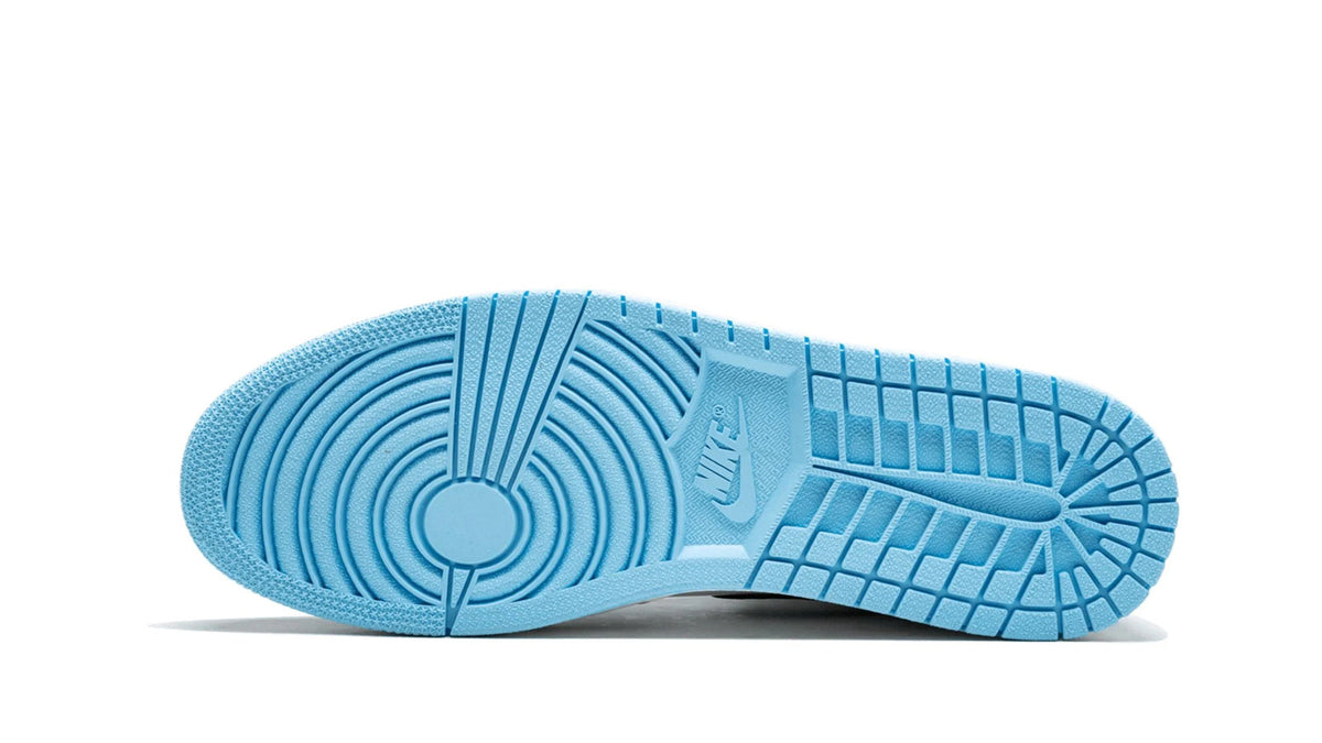 Air Jordan 1 High OG WMNS "UNC Patent Leather"