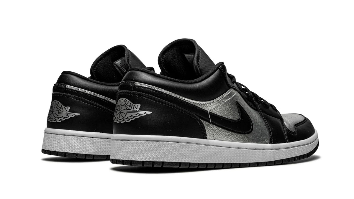 Air Jordan 1 Low SE WMNS "Silver Toe"