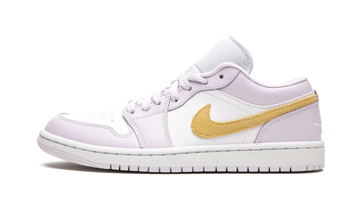Air Jordan 1 Low WMNS "Barely Grape"