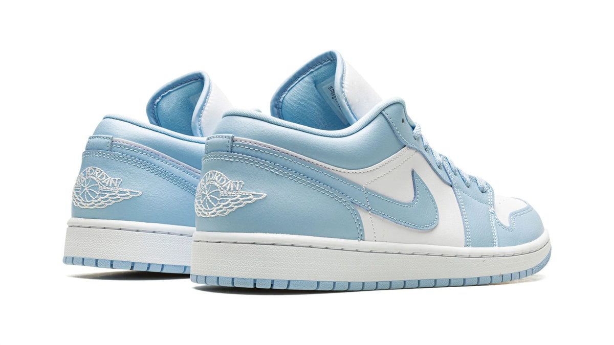 Air Jordan 1 Low WMNS "Ice Blue"