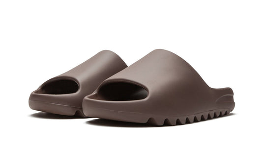 Yeezy SLIDE "Soot 2021"
