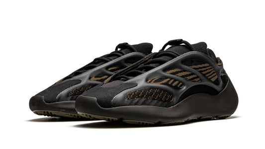 Yeezy 700 V3 "Clay Brown"