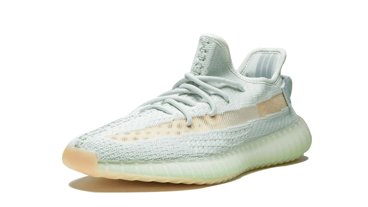 Yeezy BOOST 350 V2 "Hyper Space"