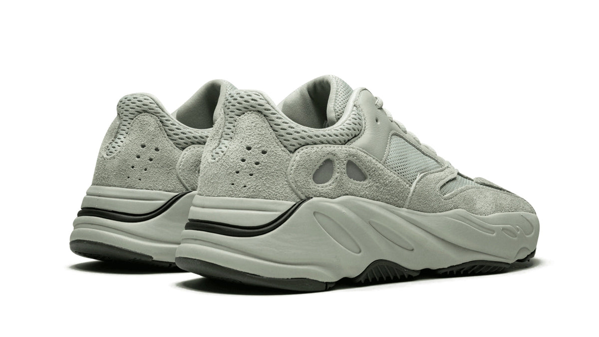 Yeezy BOOST 700 "Salt"