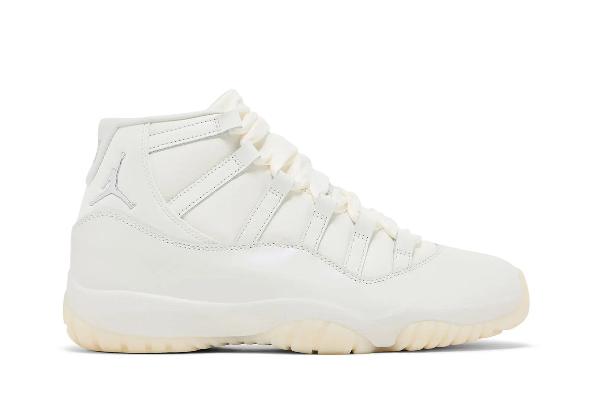 WMNS Jordan 11 Retro 'Pearl / Grand Finale'