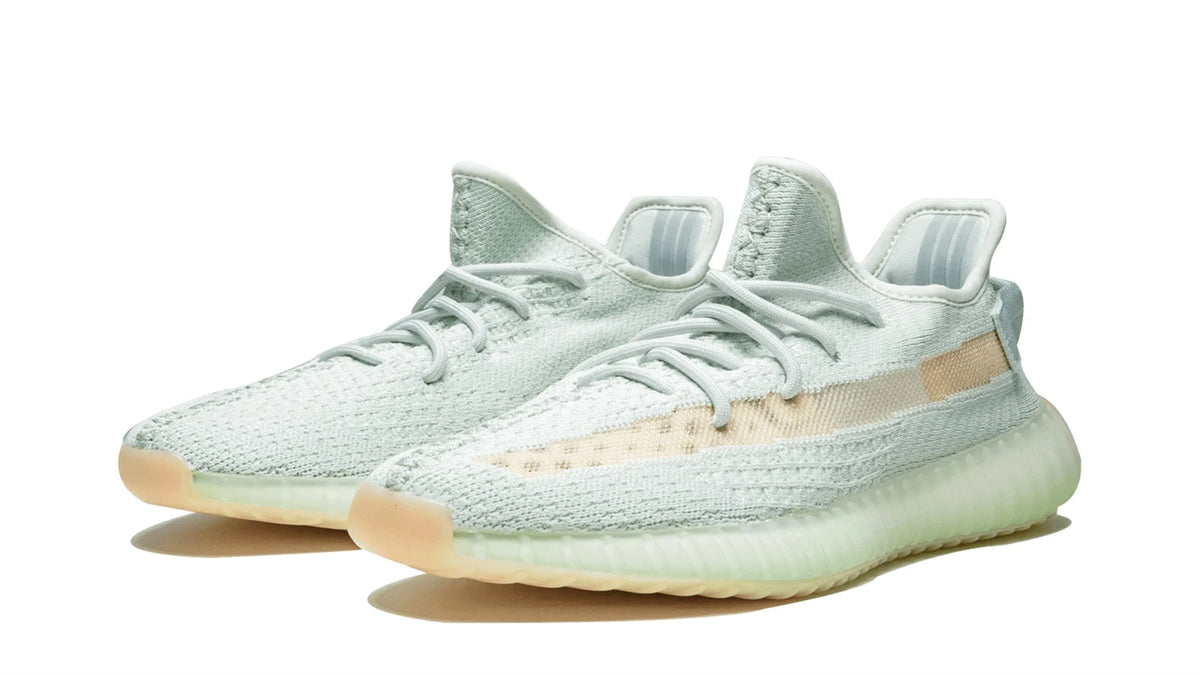 Yeezy BOOST 350 V2 "Hyper Space"