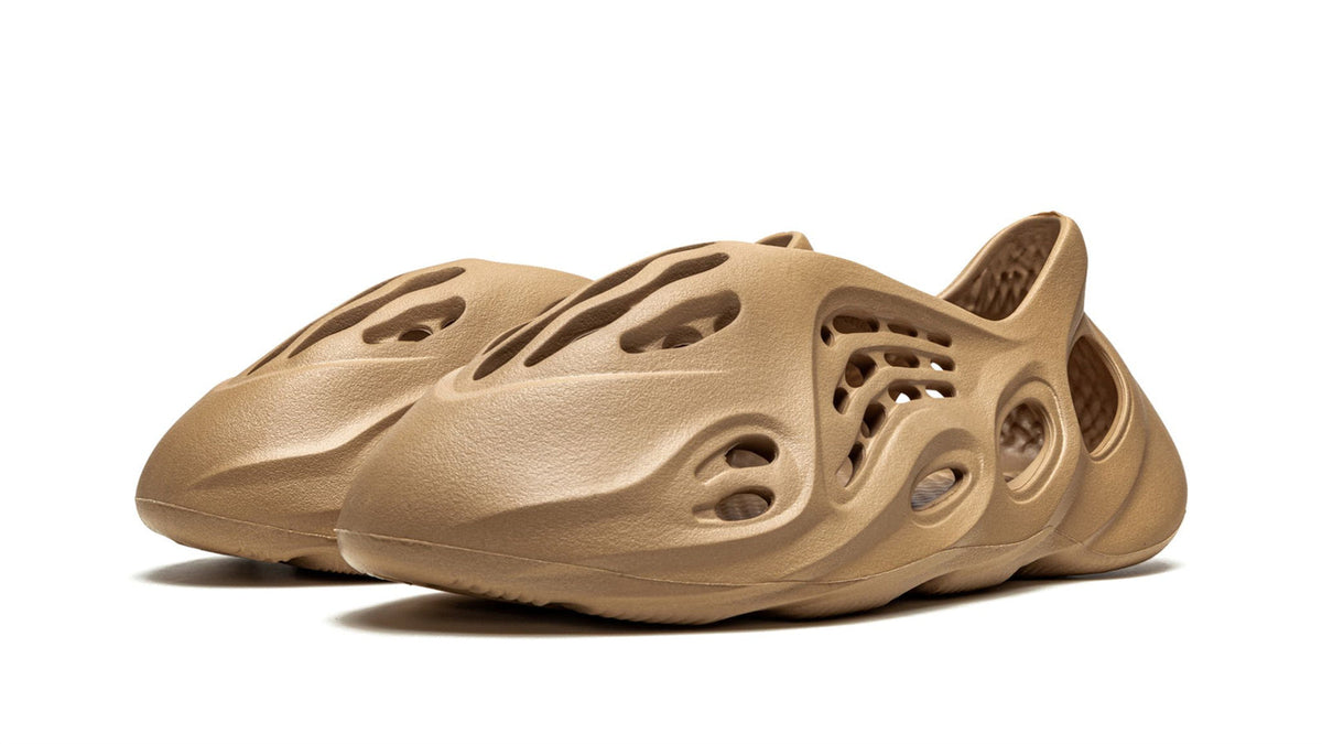 Yeezy FOAM RUNNER "Ochre"