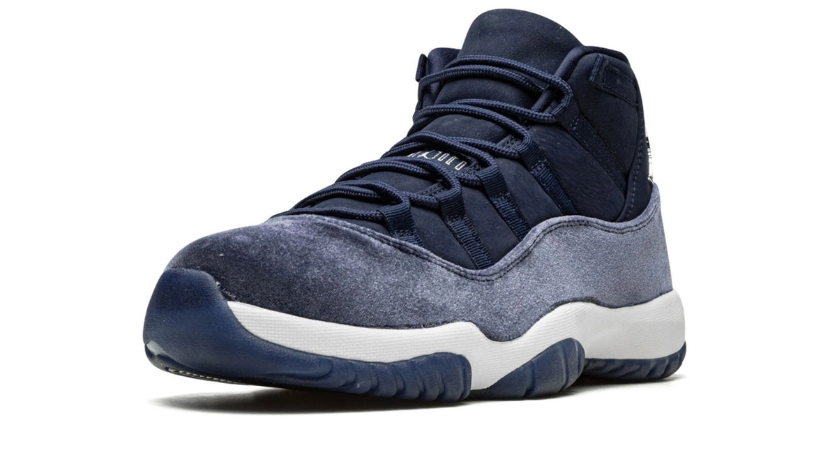 Air Jordan 11 VELVET WMNS "Midnight Navy"