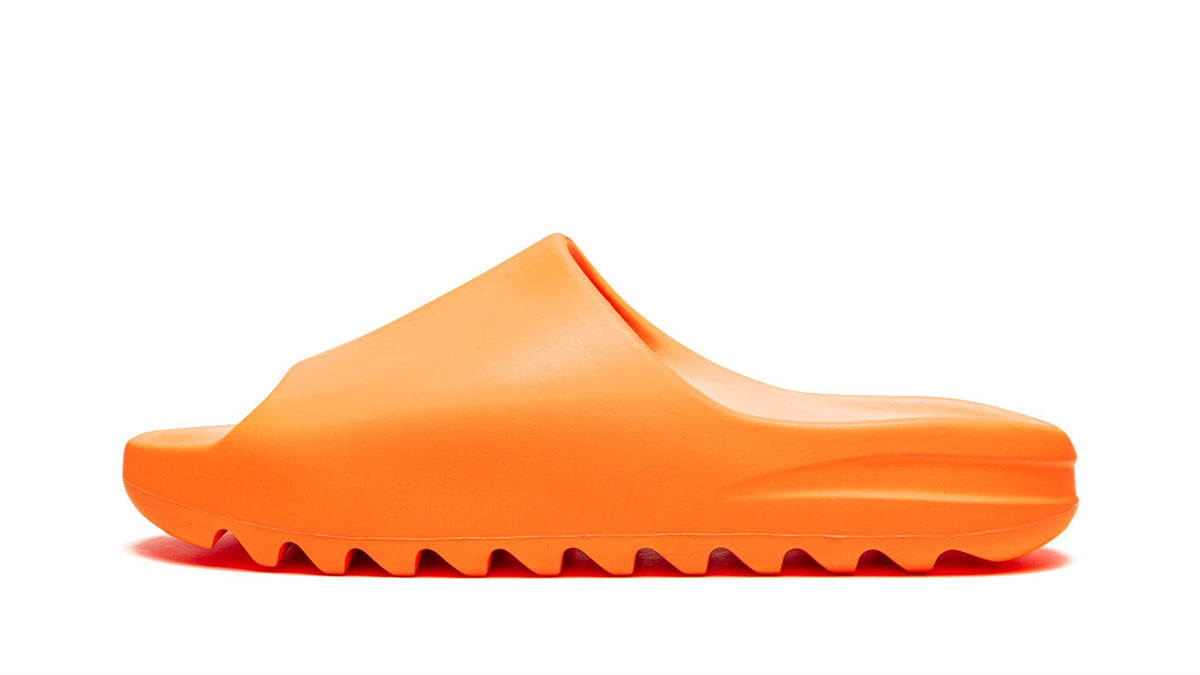 Yeezy SLIDES "Enflame Orange"