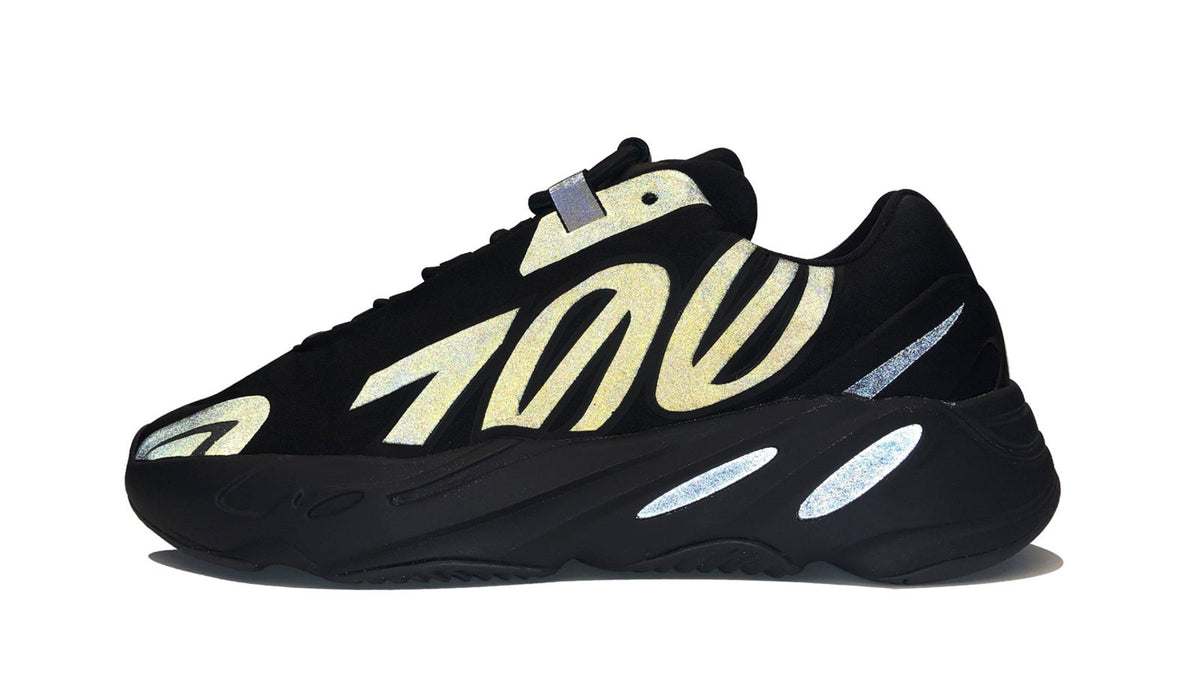 Yeezy BOOST 700 MNVN "Triple Black"
