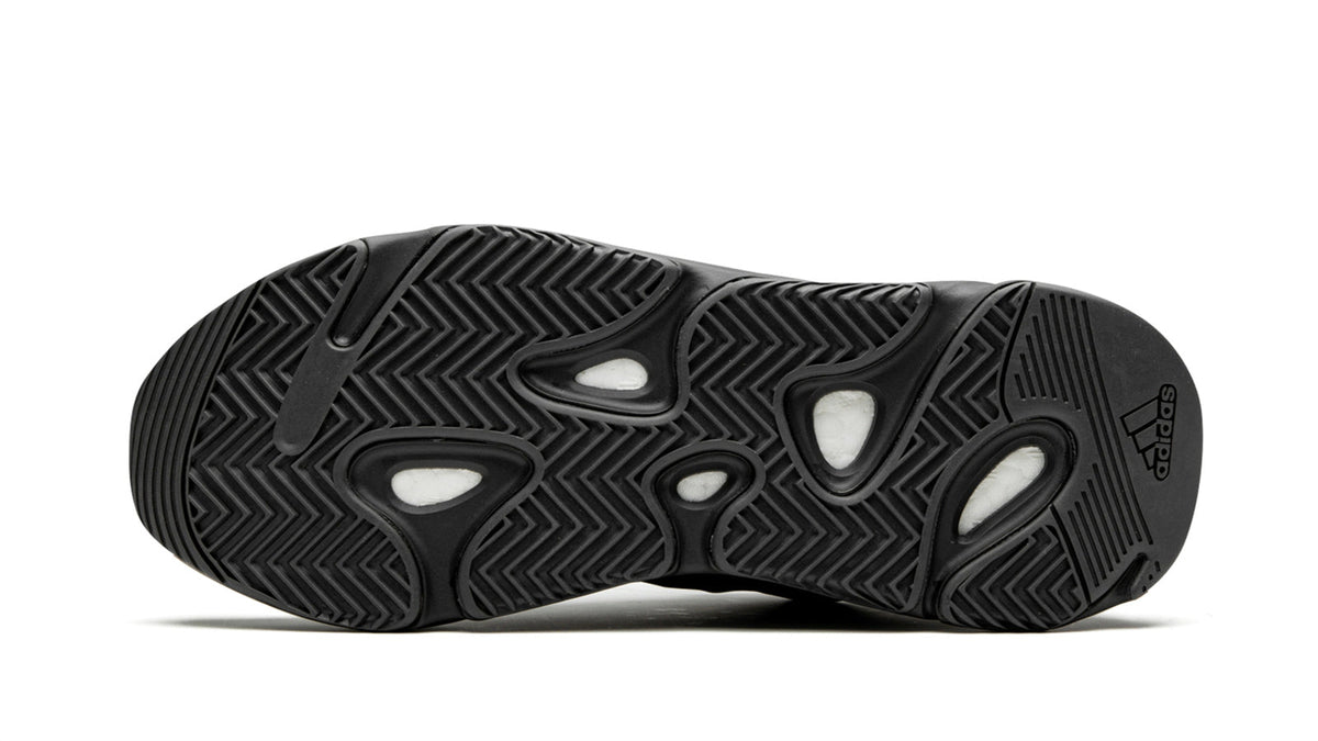 Yeezy BOOST 700 MNVN "Triple Black"
