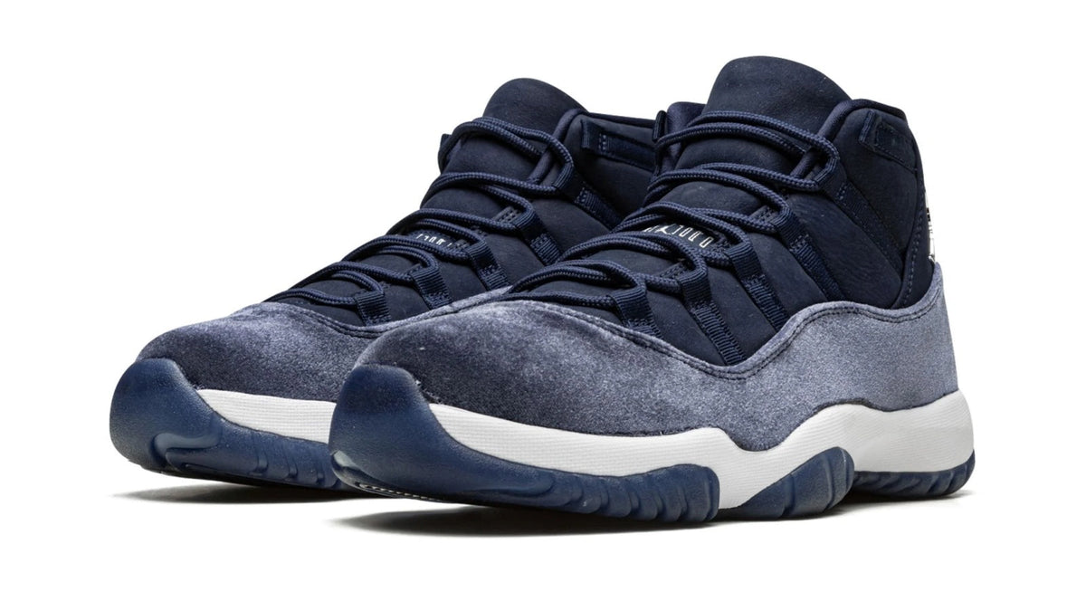 Air Jordan 11 VELVET WMNS "Midnight Navy"