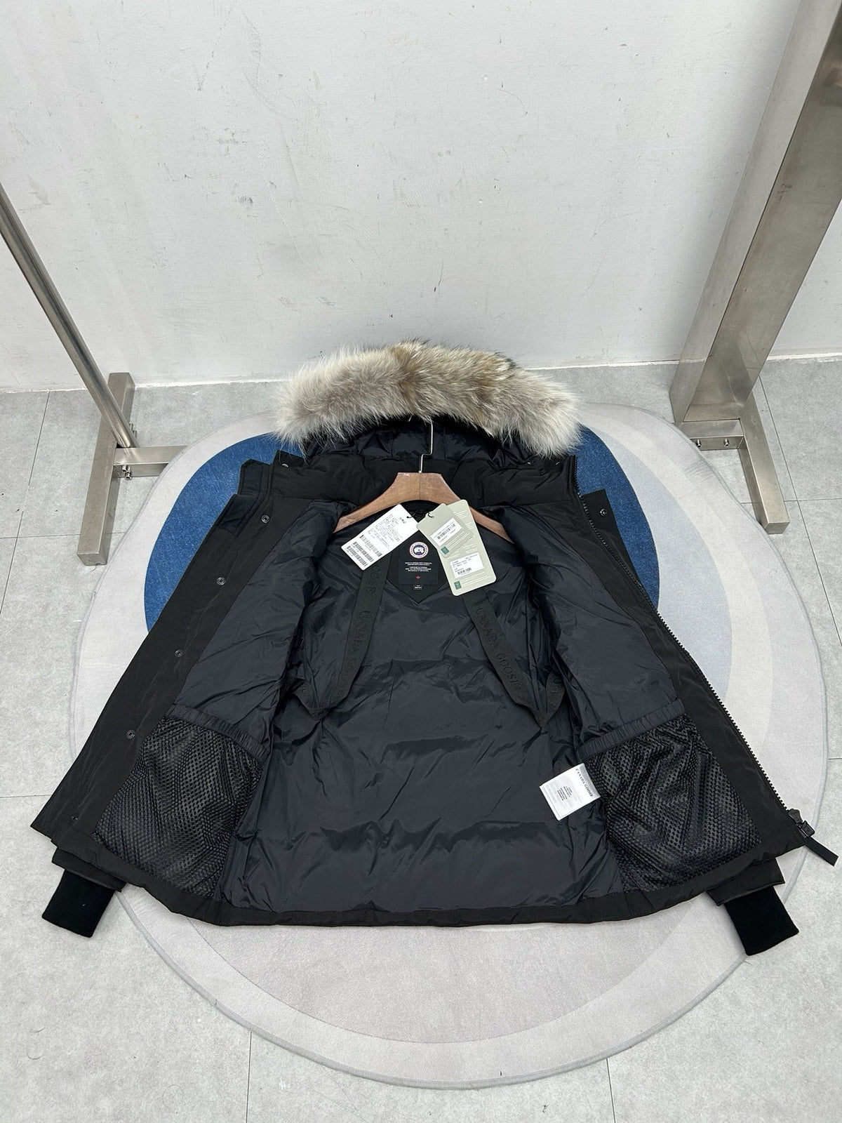 Canada Goose 2048M Hooded Down Jacket – Graphite Grey