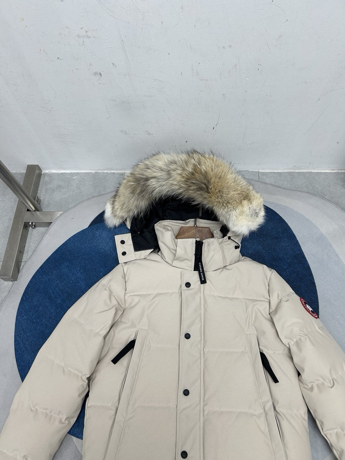 Canada Goose 2048M Hooded Down Jacket – Graphite Grey