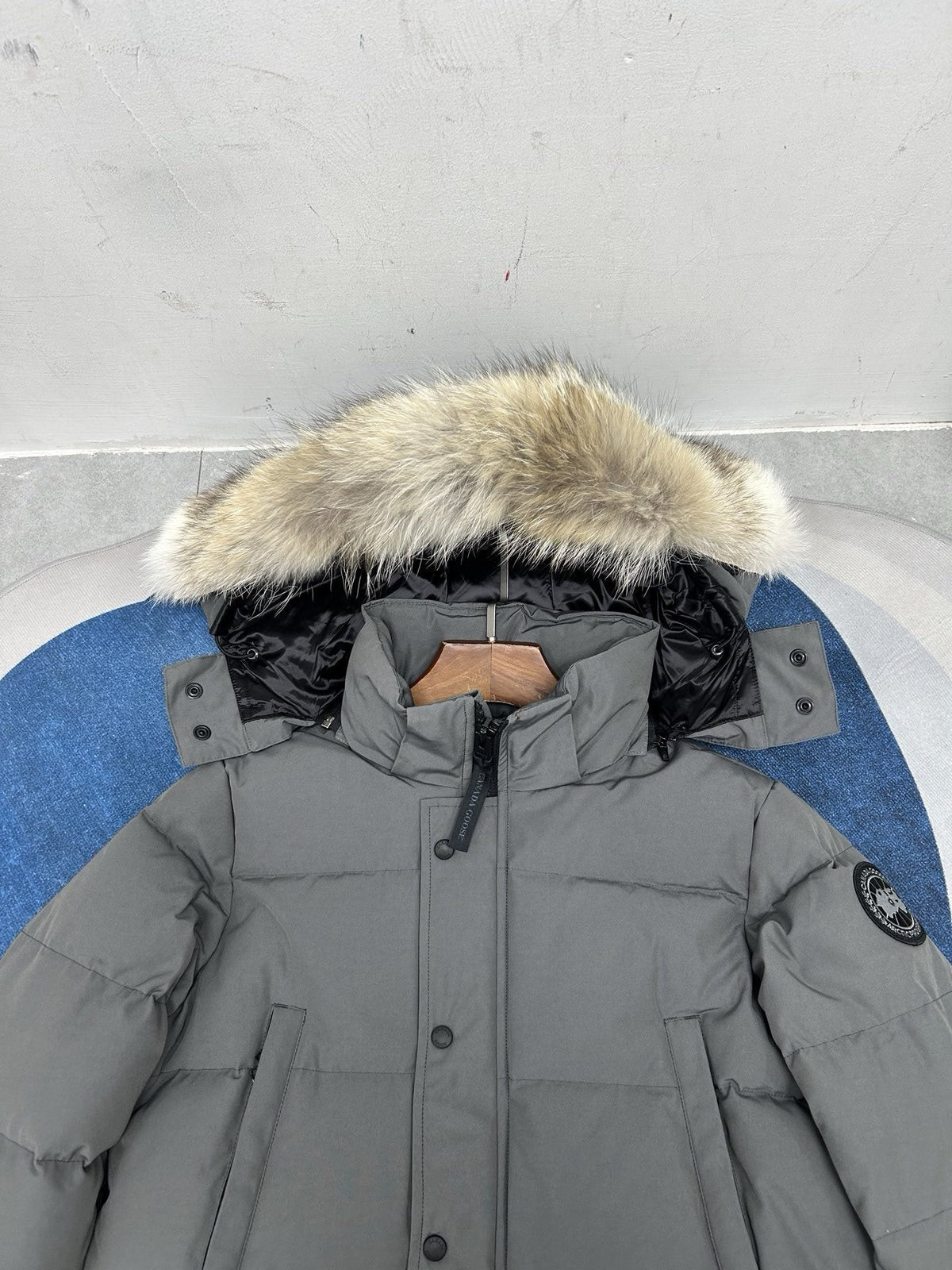 Canada Goose 2048M Hooded Down Jacket – Graphite Grey