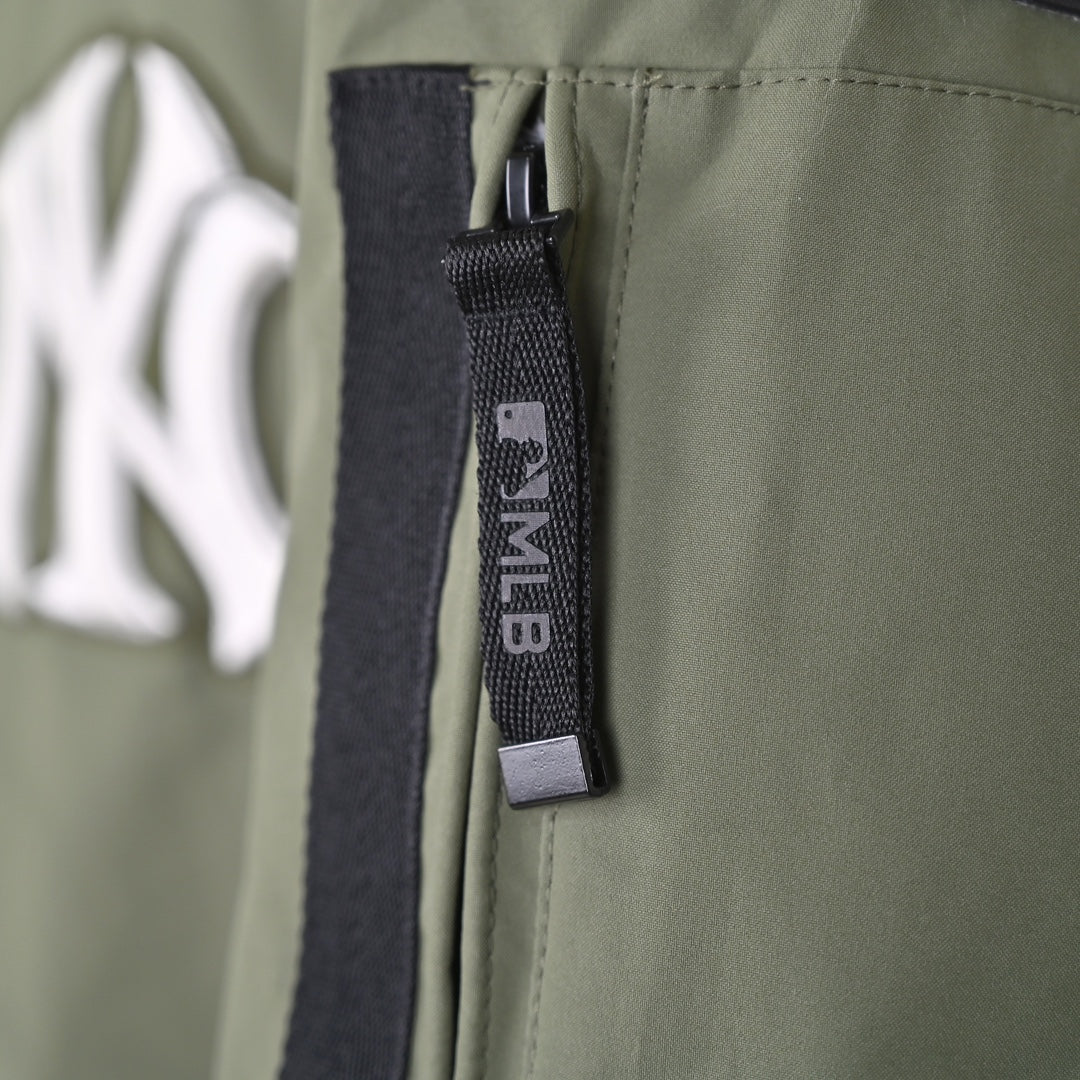 MLB New York Yankees Hooded Down Parka with Detachable Trim – FW21