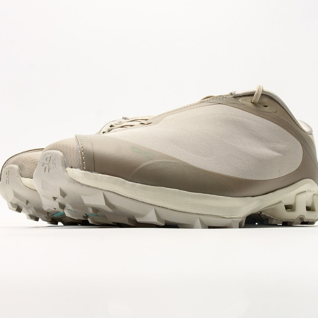 On Cloudventure Athleisure Shoes | CloudTec® Cushioning