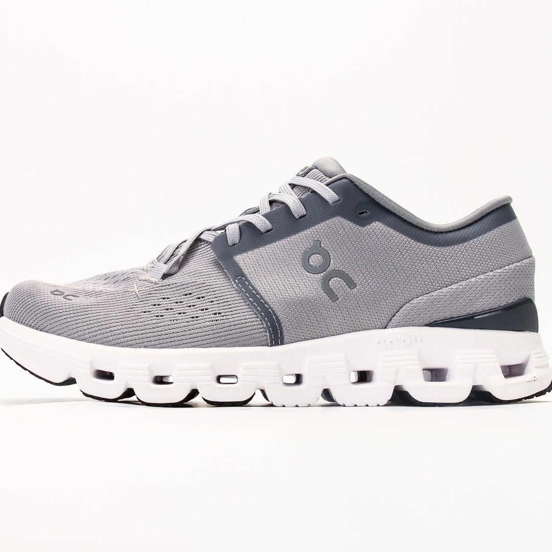 On Cloud X 5 Athleisure Shoes | CloudTec® Cushioning