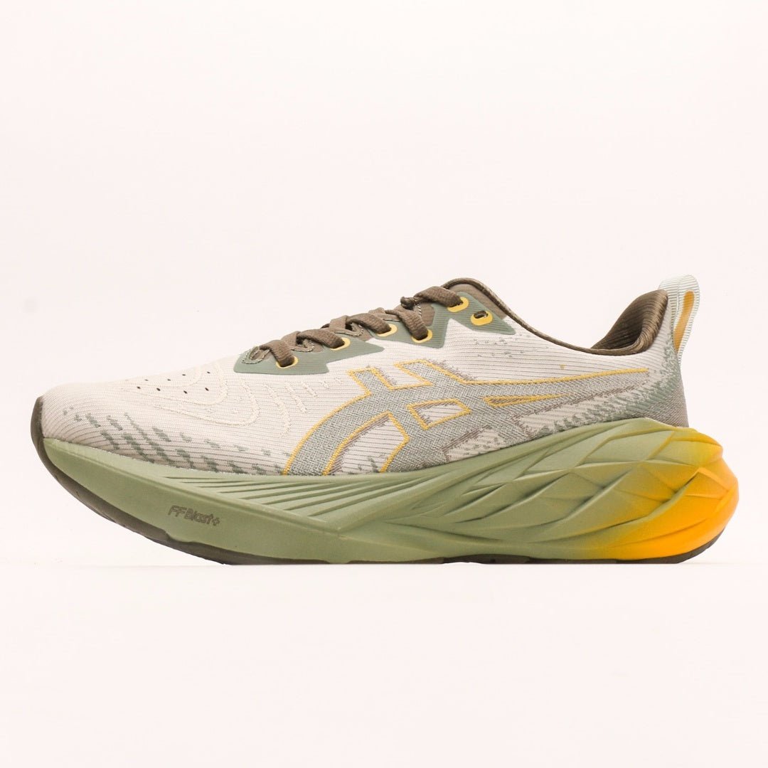 ASICS Novablast 4 Running Shoes