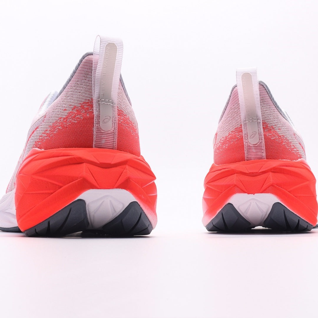 ASICS Novablast 4 Running Shoes