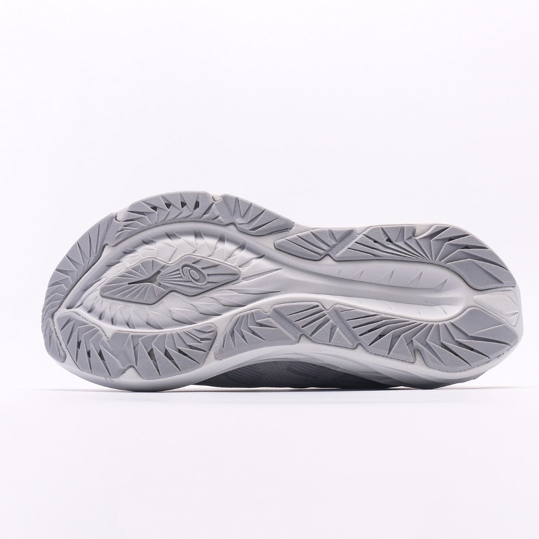 ASICS Novablast 4 Running Shoes