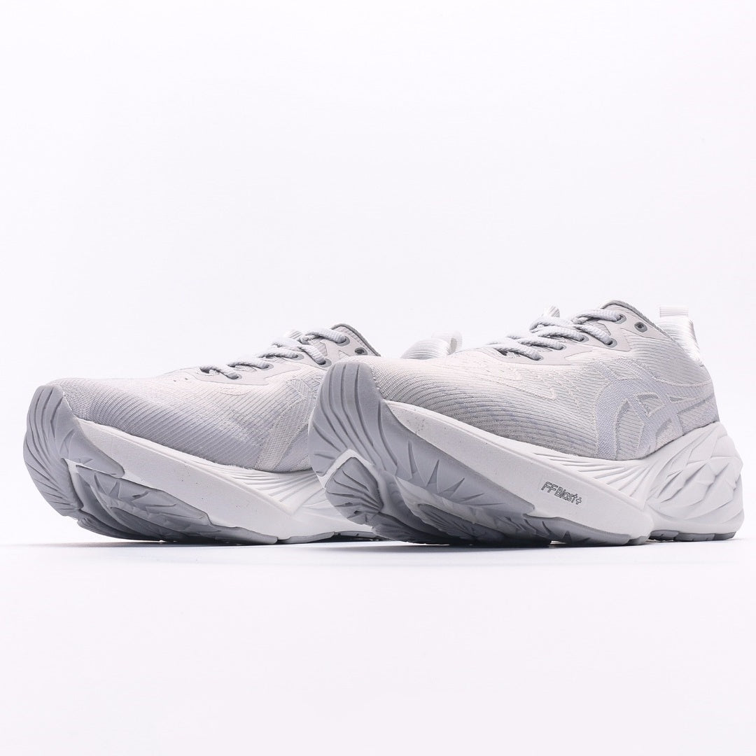 ASICS Novablast 4 Running Shoes