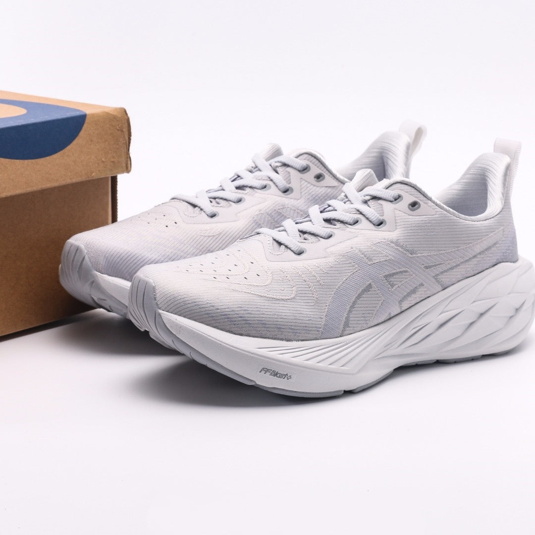 ASICS Novablast 4 Running Shoes