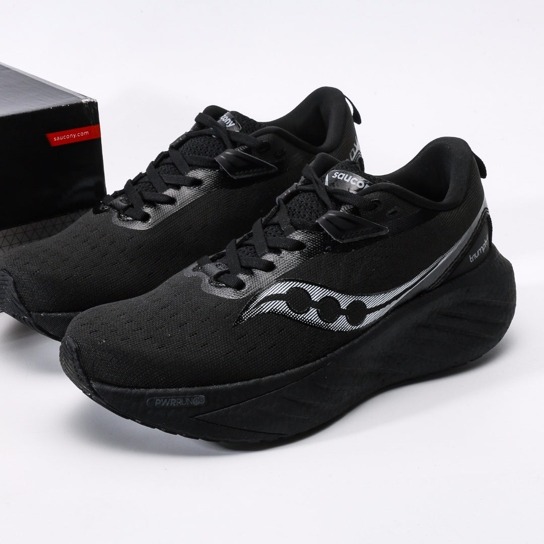 Saucony Triumph 22 Running Shoes | Breathable & Cushioned