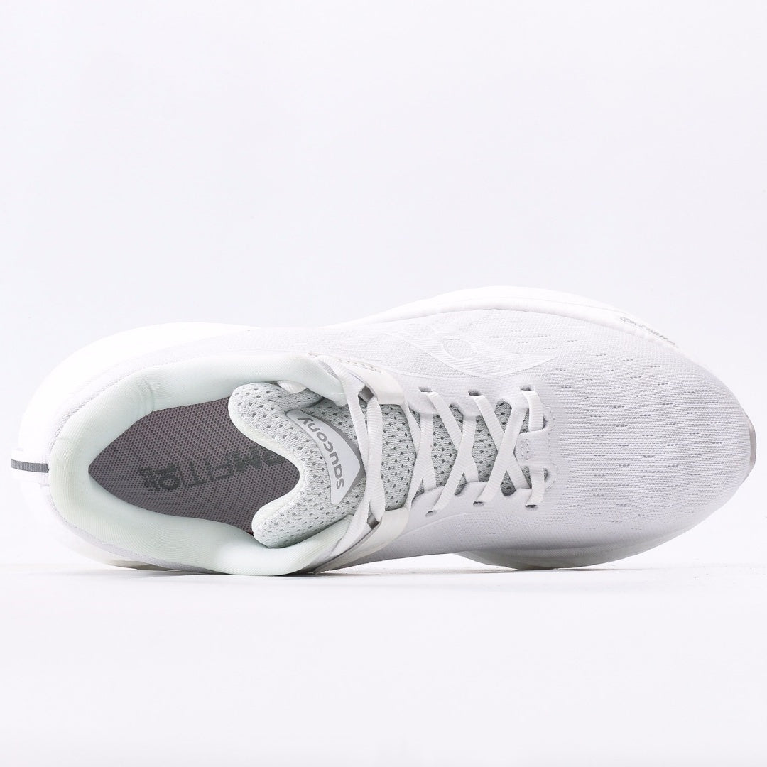 Saucony Triumph 22 Running Shoes | Breathable & Cushioned