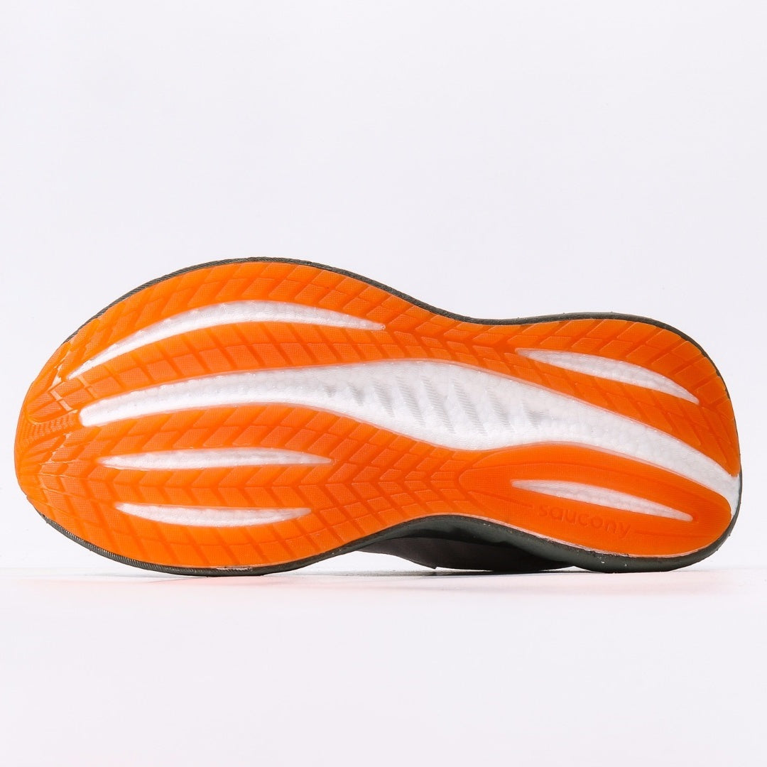 Saucony Triumph 22 Running Shoes | Breathable & Cushioned
