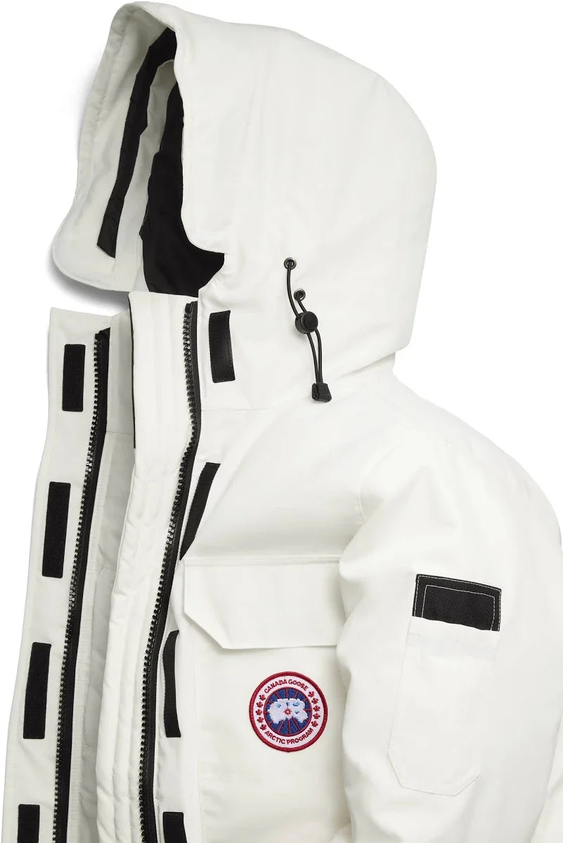 Canada Goose Unisex Mid-Length Puffer Jacket – White